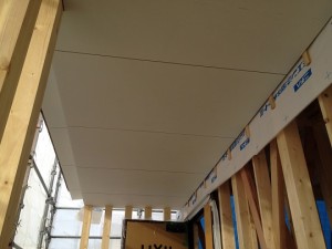 京都市山科区のモダン住宅 軒天の施工が完了しました