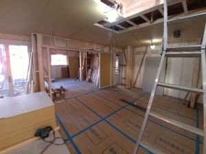 埼玉県朝霞市の注文住宅 フローリング、壁、天井 工事中