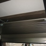 跳ね上げシャッター
