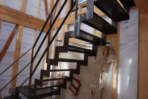 滋賀県大津市の木造3階建て注文住宅|特注階段、設備工事