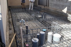 基礎工事・鉄筋組立|京都市東山区の変形した狭小地にらせん階段・ルーフバルコニーのある狭小モダン注文住宅4