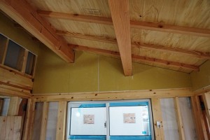 注文住宅、工事中!京都市東山区の変形した狭小地にらせん階段・ルーフバルコニーのある狭小和モダン注文住宅