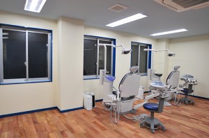 京都市下京区の改修工事 ー1階 診察室・トイレ・技工コーナー