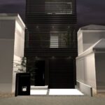 スタイリッシュな木造3階建・インナーガレージのある近未来的和モダンな家・坪単価40万からの注文住