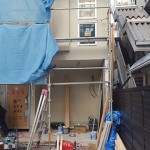 京都府 京都市 右京区 西京極 和ﾓﾀﾞﾝ 注文住宅 工事中 無塗装サイディング貼