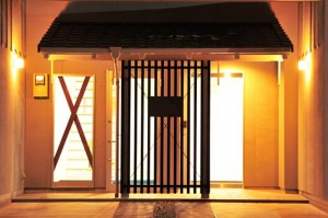 注文住宅,モダン住宅の施工例｜京都市上京区智恵光院,京都西陣の中心部,うなぎの寝床と呼ばれる敷地に和風モダン注文住宅 2