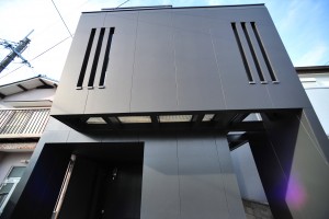 デザインファースト一級建築事務所,工務店の注文住宅 モダン住宅!滋賀県大津市膳所のモダンな狭小住宅part2!