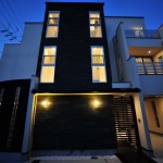 注文住宅 モダン住宅 京都 京都市 右京区 太秦 ガレージハウス 一級建築士 パティオ 螺旋階段 デザイナーズ住宅 高級住宅 豪邸 注文建築 工務店 かっこいい家 ナチュラルロブソンの外壁 トーヨーキッチン