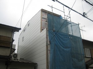 京都府京都市右京区西京極のモダンな狭小注文住宅