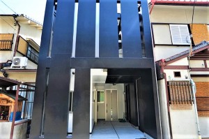 和モダン狭小住宅|京都府京都市右京区西京極の二世帯狭小注文住宅竣工|狭小住宅で完全二世帯住宅