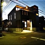 ホテルライクな夜の外観