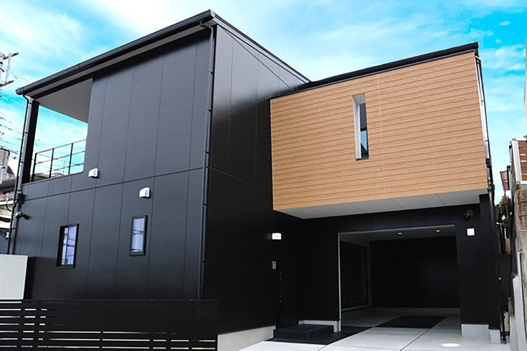 詳細不明の既存石積擁壁がある敷地に長期優良住宅・高性能ガレージハウス