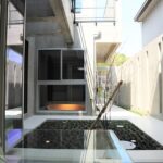 京都市北区の閑静な住宅街に屋上テラス、ジャグジーのあるコンクリート打放しの注文住宅