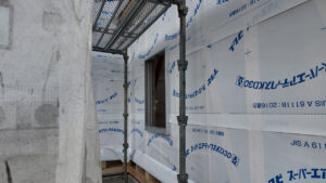 滋賀県大津市稲葉台の注文住宅、工事中、外壁、防水紙