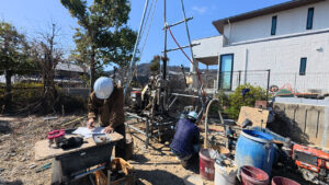 地下駐車場とエレベーター位置でボーリング調査を実施で強固な岩盤を確認