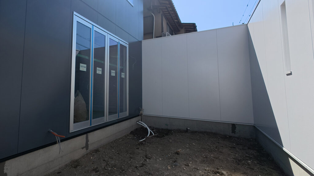 滋賀県大津市稲葉台の注文住宅、京都、注文住宅、工務店、建築士事務所、施工例、工事中、外観、外構