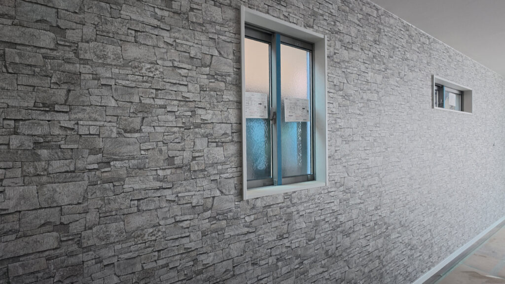 滋賀県大津市稲葉台の注文住宅、京都、注文住宅、工務店、建築士事務所、施工例、工事中、壁紙、クロス、サンゲツ