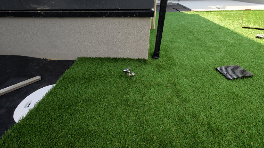 滋賀県大津市稲葉台の注文住宅、京都、注文住宅、工務店、建築士事務所、施工例、工事中、外構、土間、タイル、砂利、パティオ