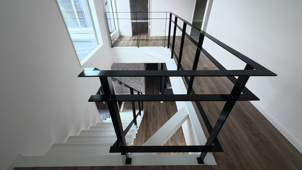 滋賀県大津市稲葉台の注文住宅、京都、注文住宅、工務店、建築士事務所、施工例、工事中、外構、土間、タイル、砂利、パティオ、ウッドデッキ