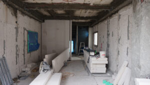 建築資材高騰、リフォーム、新築、工事、原油価格、材料費、物流コスト、職人不足