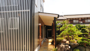 建築資材高騰、リフォーム、新築、工事、原油価格、材料費、物流コスト、職人不足