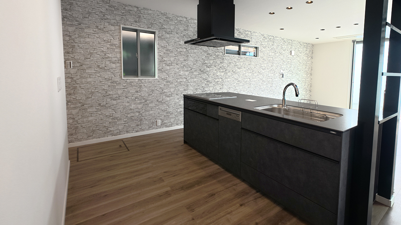 滋賀県大津市稲葉台の注文住宅、京都、注文住宅、工務店、建築士事務所、施工例、工事中、外構、土間、タイル、砂利、パティオ、外観