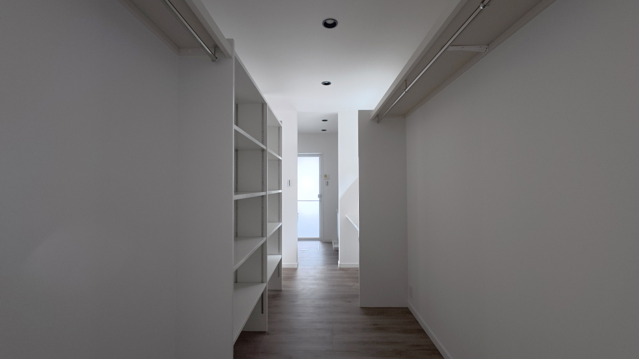 滋賀県大津市稲葉台の注文住宅、京都、注文住宅、工務店、建築士事務所、施工例、工事中、外構、土間、タイル、砂利、パティオ、外観