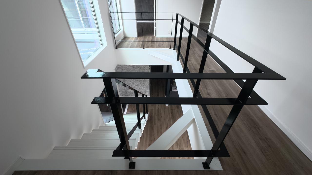 滋賀県大津市稲葉台の注文住宅、京都、注文住宅、工務店、建築士事務所、施工例、工事中、外構、土間、タイル、砂利、パティオ、外観